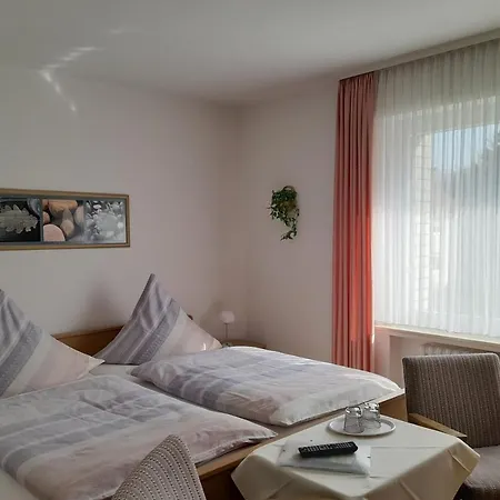Ferienwohnung Und Gaestezimmer Iburgblick Bad Driburg Exterior photo